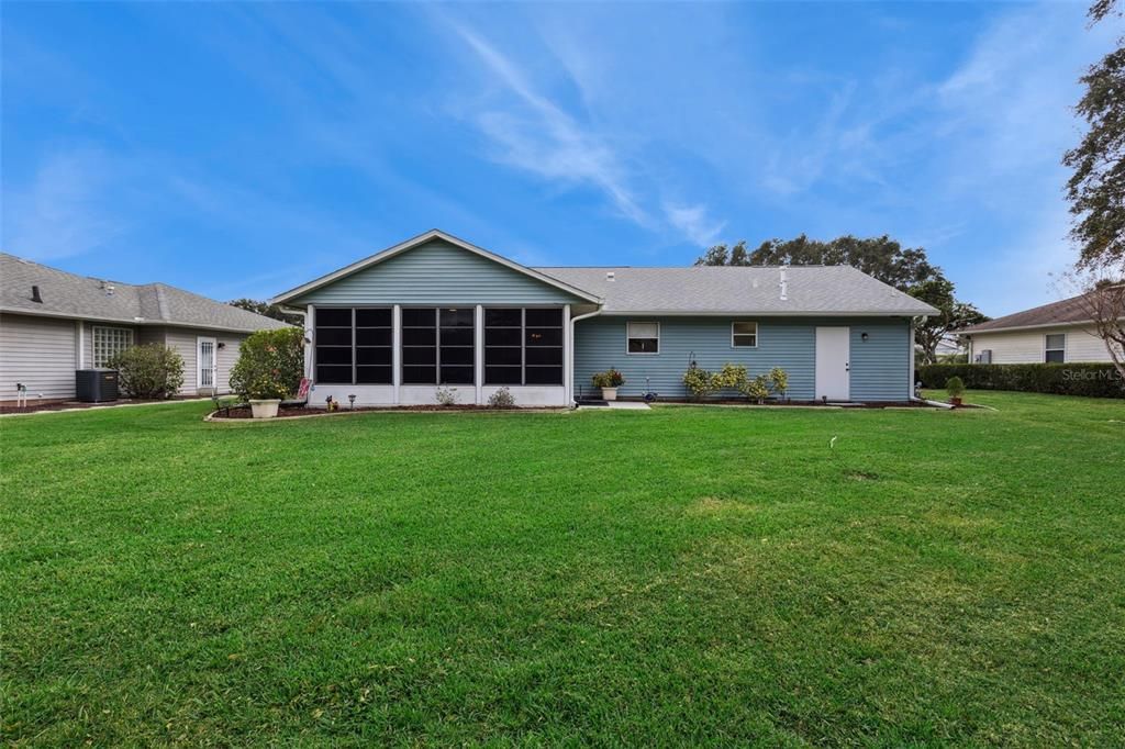 For Sale: $244,000 (2 beds, 2 baths, 1060 Square Feet)