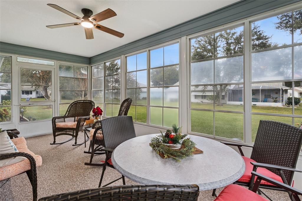 For Sale: $244,000 (2 beds, 2 baths, 1060 Square Feet)