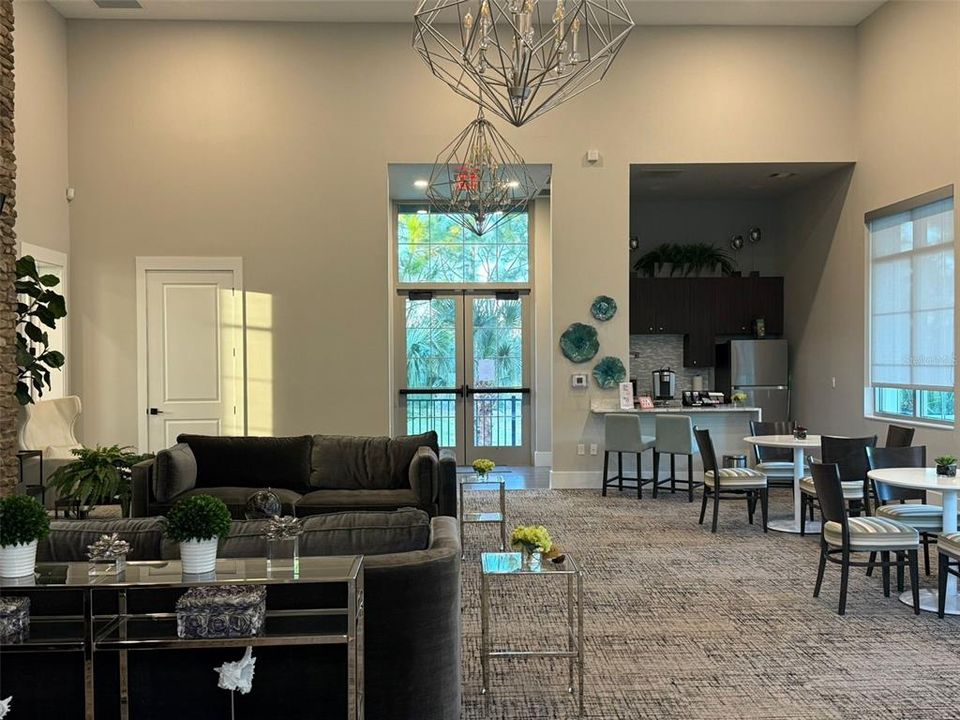 En Renta: $4,500 (4 camas, 3 baños, 2954 Pies cuadrados)