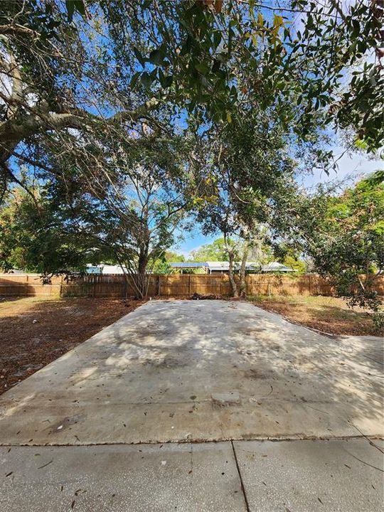 For Sale: $289,000 (4 beds, 2 baths, 2128 Square Feet)