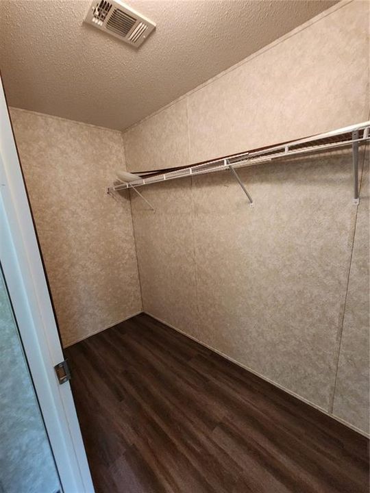 For Sale: $289,000 (4 beds, 2 baths, 2128 Square Feet)