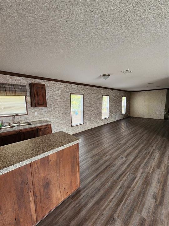 For Sale: $289,000 (4 beds, 2 baths, 2128 Square Feet)