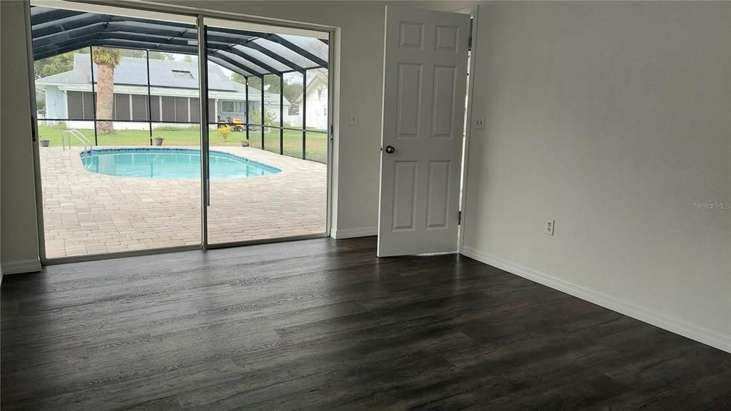 For Sale: $349,900 (3 beds, 2 baths, 1771 Square Feet)