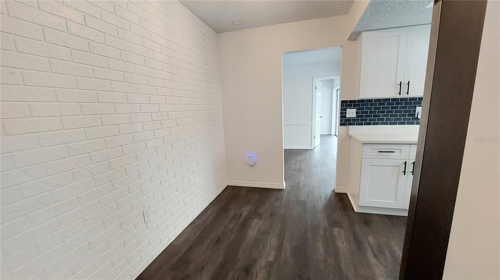 For Sale: $349,900 (3 beds, 2 baths, 1771 Square Feet)