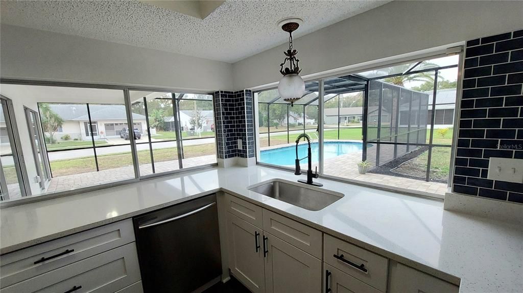 For Sale: $349,900 (3 beds, 2 baths, 1771 Square Feet)