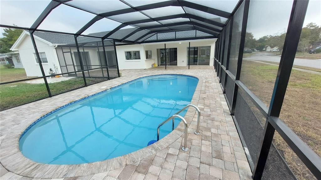 For Sale: $349,900 (3 beds, 2 baths, 1771 Square Feet)