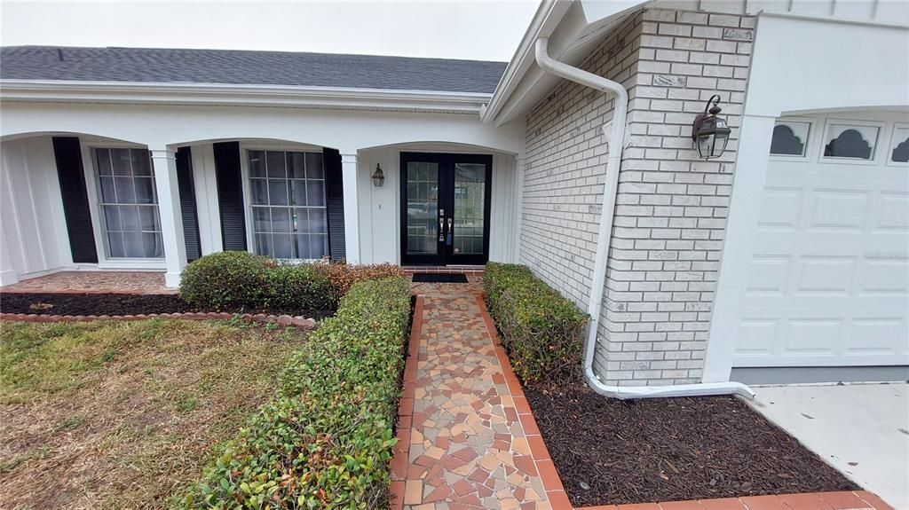 For Sale: $349,900 (3 beds, 2 baths, 1771 Square Feet)