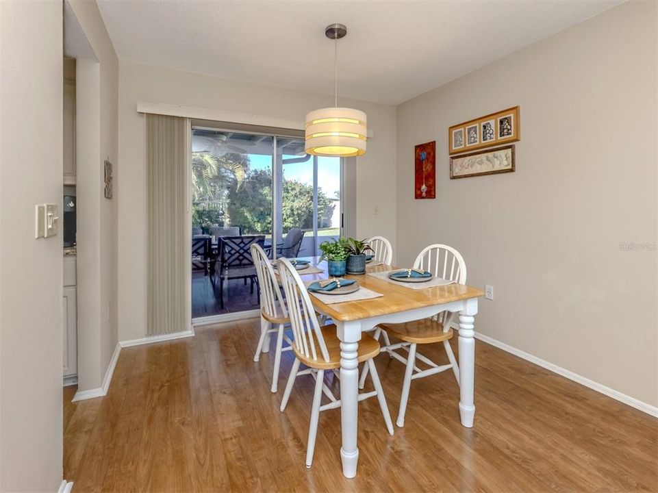 For Sale: $425,000 (3 beds, 2 baths, 1523 Square Feet)