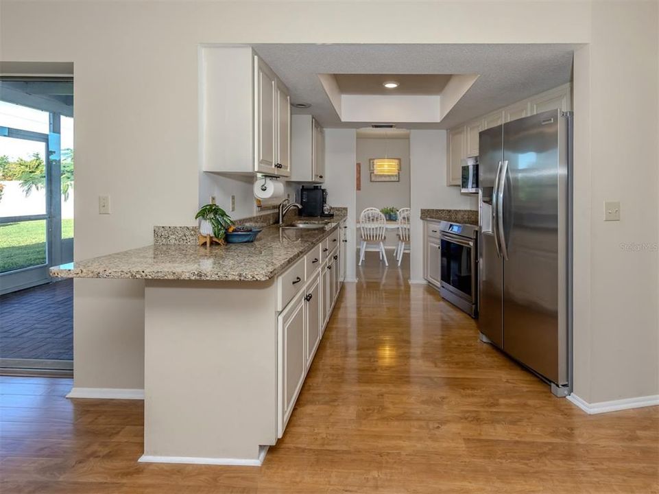 For Sale: $425,000 (3 beds, 2 baths, 1523 Square Feet)