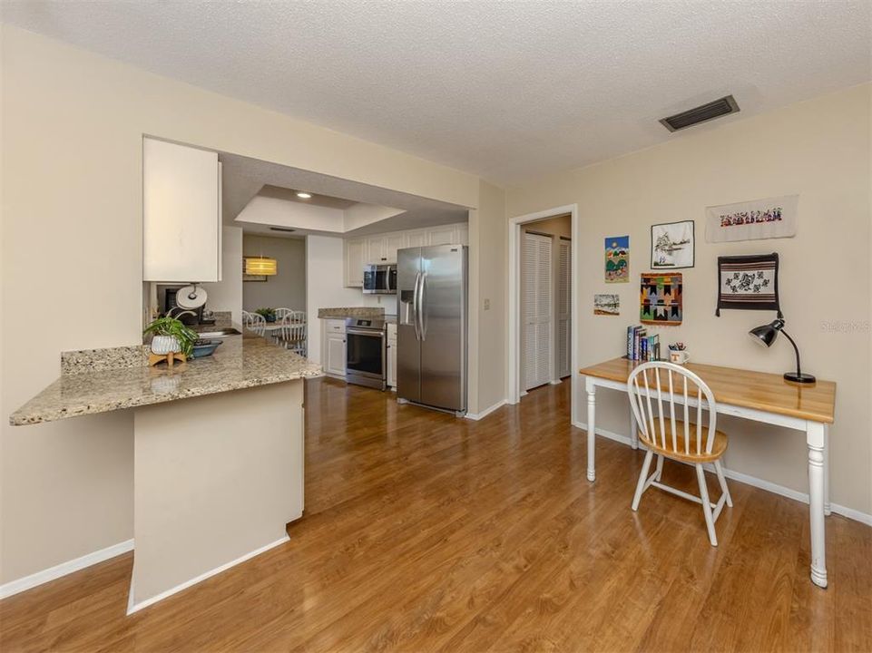 For Sale: $425,000 (3 beds, 2 baths, 1523 Square Feet)