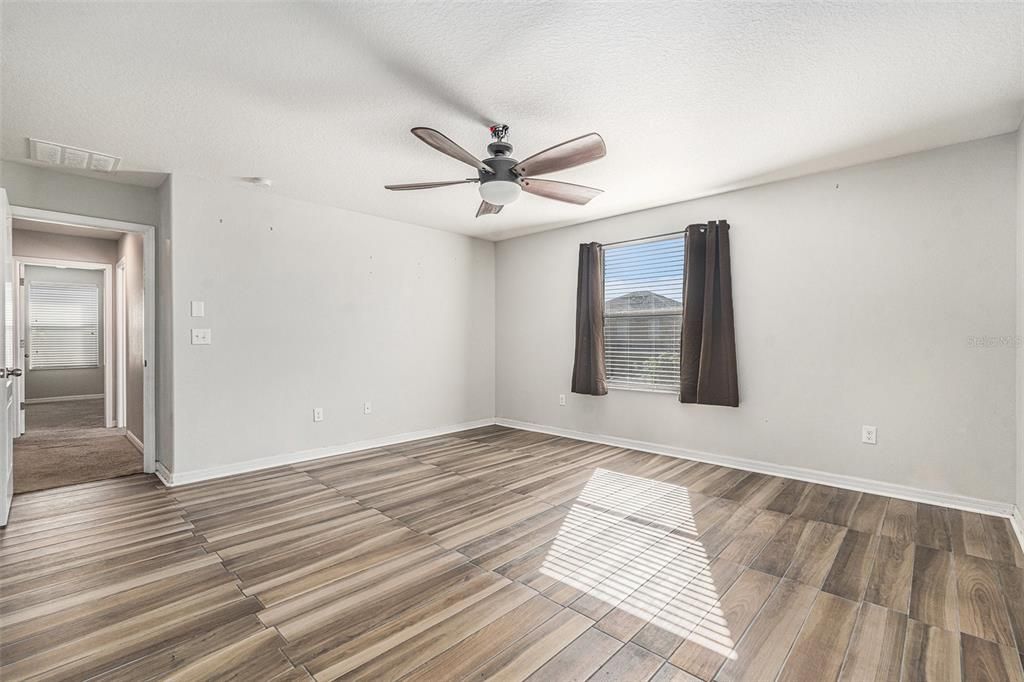 For Sale: $360,000 (4 beds, 3 baths, 2546 Square Feet)