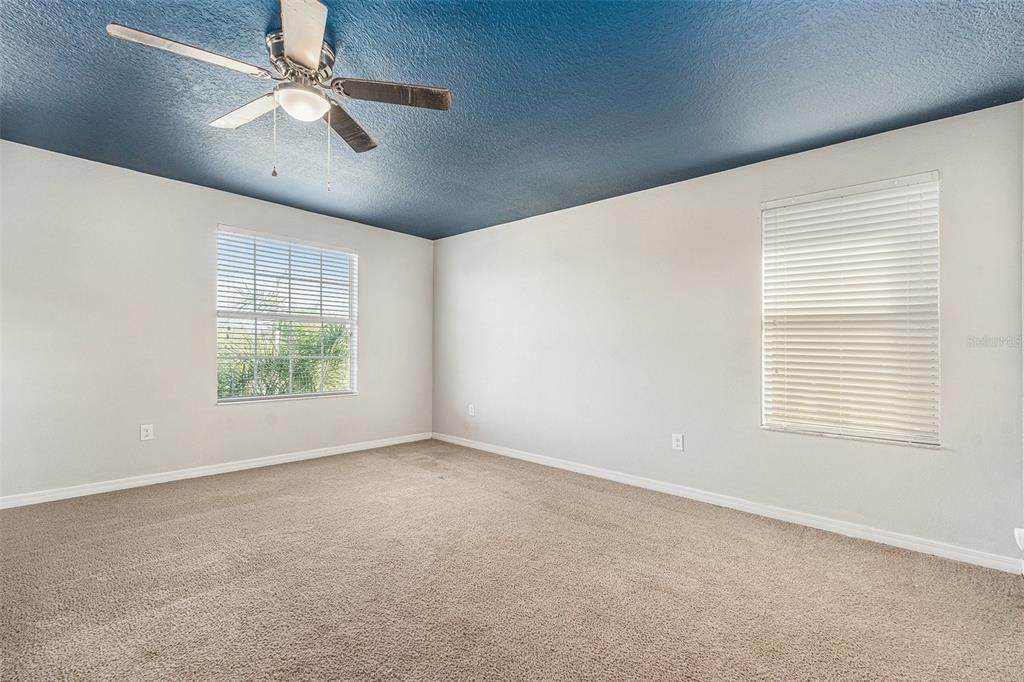 For Sale: $360,000 (4 beds, 3 baths, 2546 Square Feet)