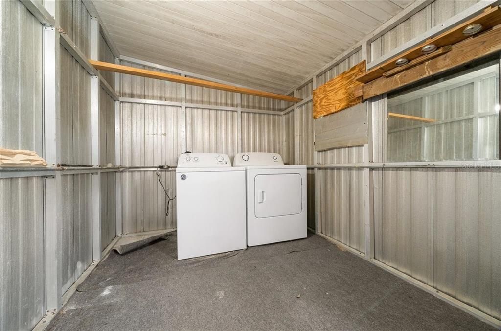 For Sale: $177,900 (2 beds, 2 baths, 1392 Square Feet)