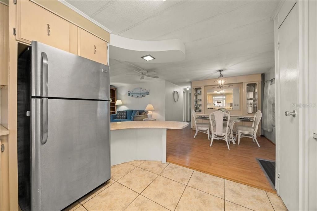 For Sale: $177,900 (2 beds, 2 baths, 1392 Square Feet)