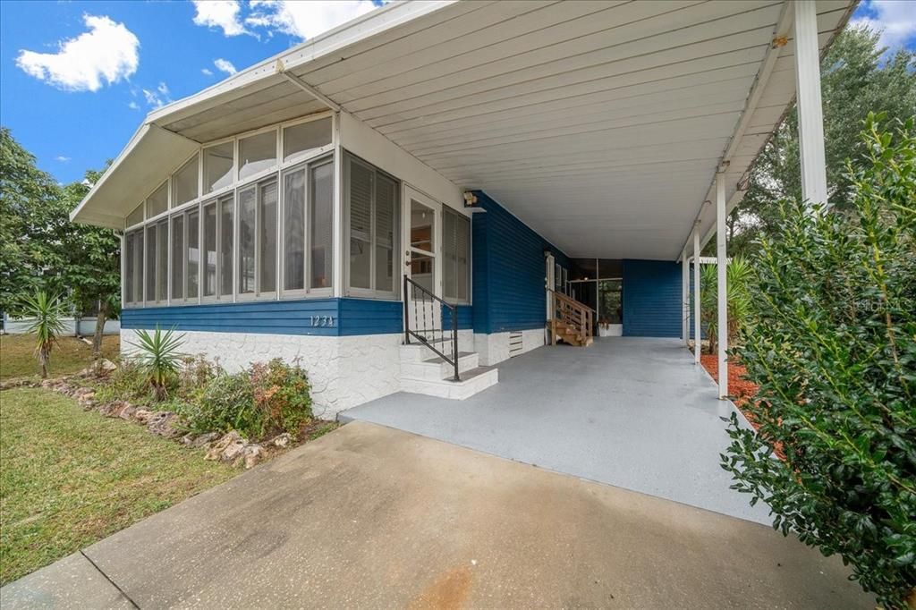 For Sale: $177,900 (2 beds, 2 baths, 1392 Square Feet)