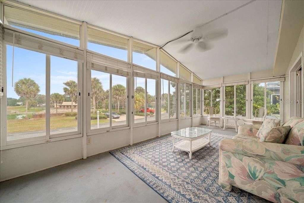 For Sale: $177,900 (2 beds, 2 baths, 1392 Square Feet)