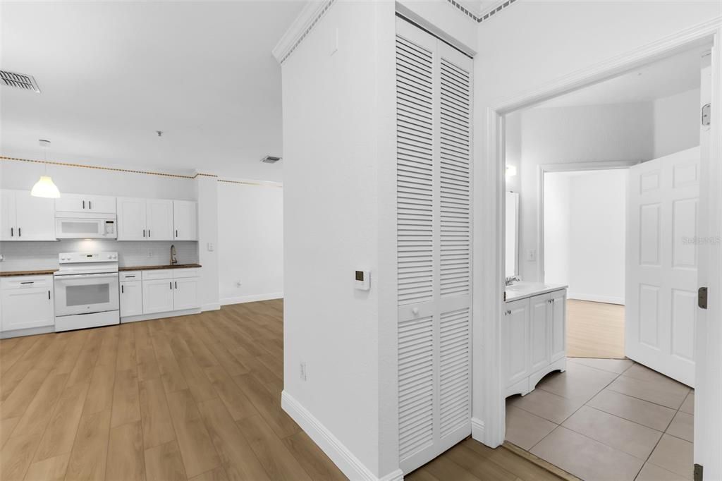 На продажу: $175,000 (1 спален, 1 ванн, 782 Квадратных фут)