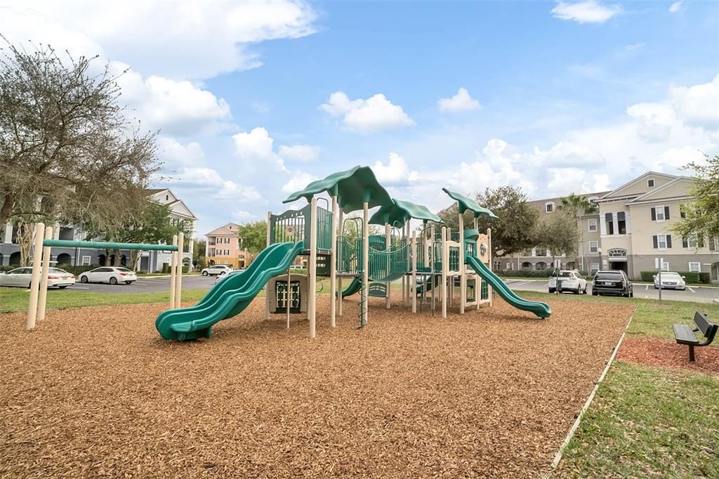 На продажу: $175,000 (1 спален, 1 ванн, 782 Квадратных фут)