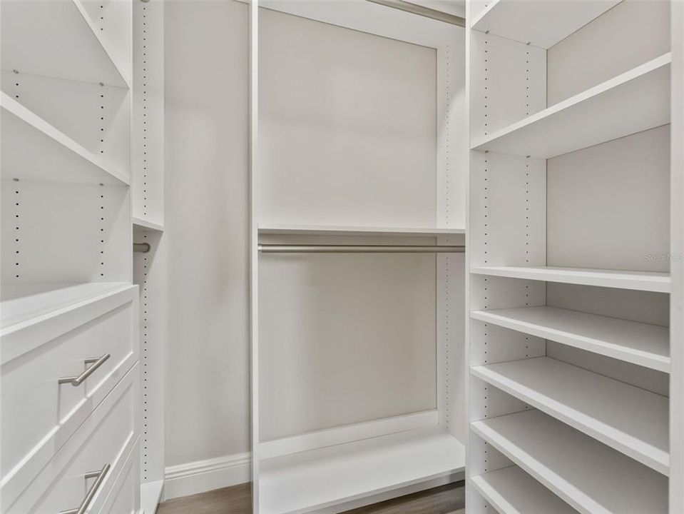 For Sale: $2,900,000 (5 beds, 3 baths, 3354 Square Feet)