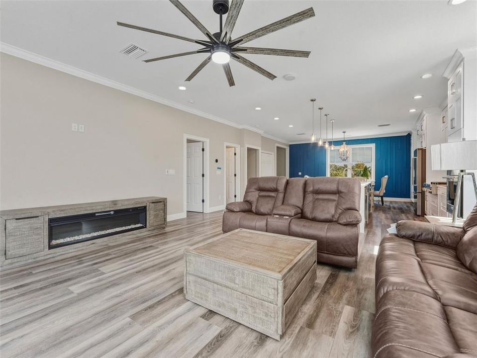 For Sale: $2,900,000 (5 beds, 3 baths, 3354 Square Feet)