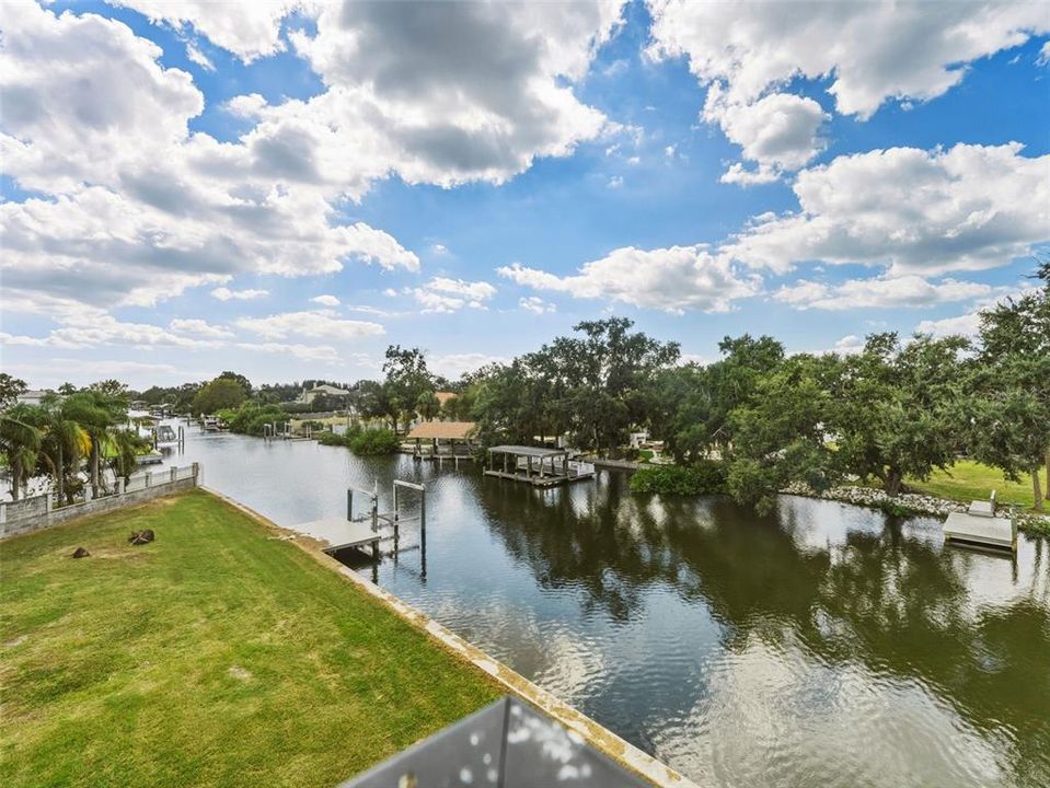 For Sale: $2,900,000 (5 beds, 3 baths, 3354 Square Feet)