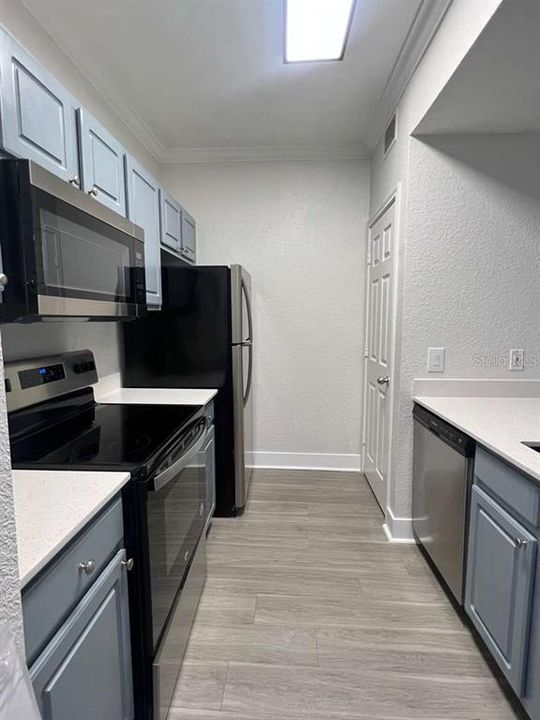 待售: $169,900 (1 贝兹, 1 浴室, 621 平方英尺)