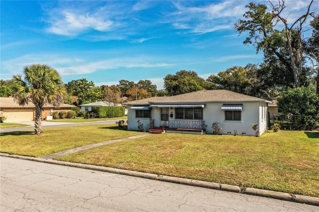 В аренду: $1,500 (2 спален, 1 ванн, 1104 Квадратных фут)