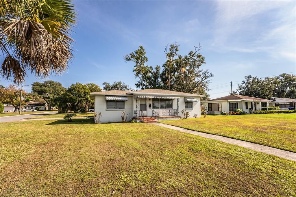 В аренду: $1,500 (2 спален, 1 ванн, 1104 Квадратных фут)