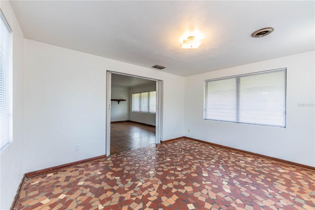 В аренду: $1,500 (2 спален, 1 ванн, 1104 Квадратных фут)