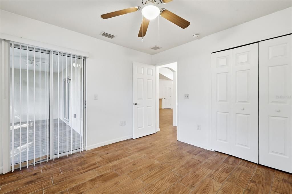 En Venta: $315,000 (3 camas, 2 baños, 1500 Pies cuadrados)