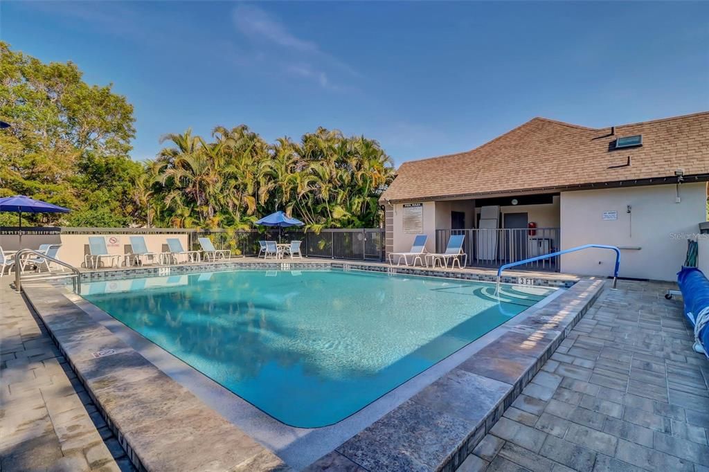 待售: $138,500 (2 贝兹, 2 浴室, 899 平方英尺)