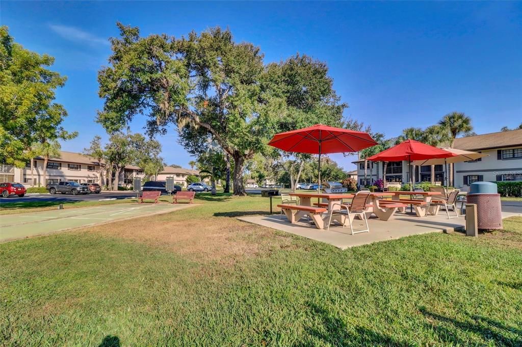 待售: $138,500 (2 贝兹, 2 浴室, 899 平方英尺)