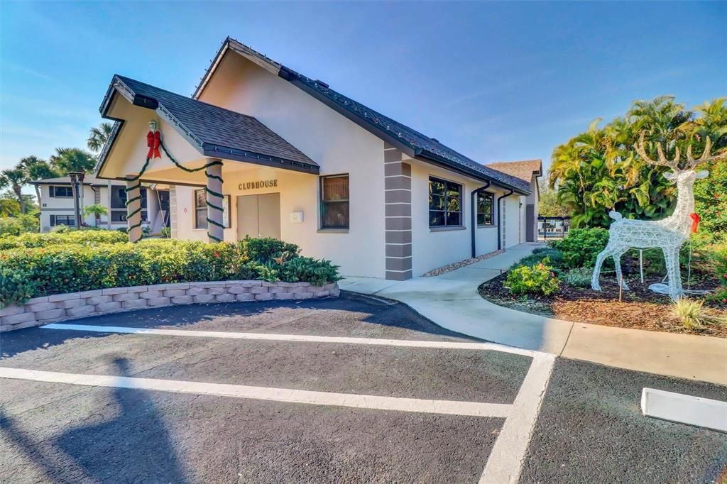 待售: $138,500 (2 贝兹, 2 浴室, 899 平方英尺)