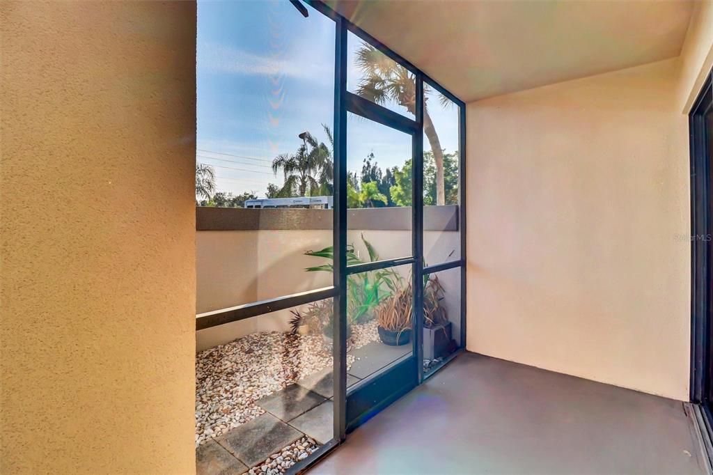 待售: $138,500 (2 贝兹, 2 浴室, 899 平方英尺)