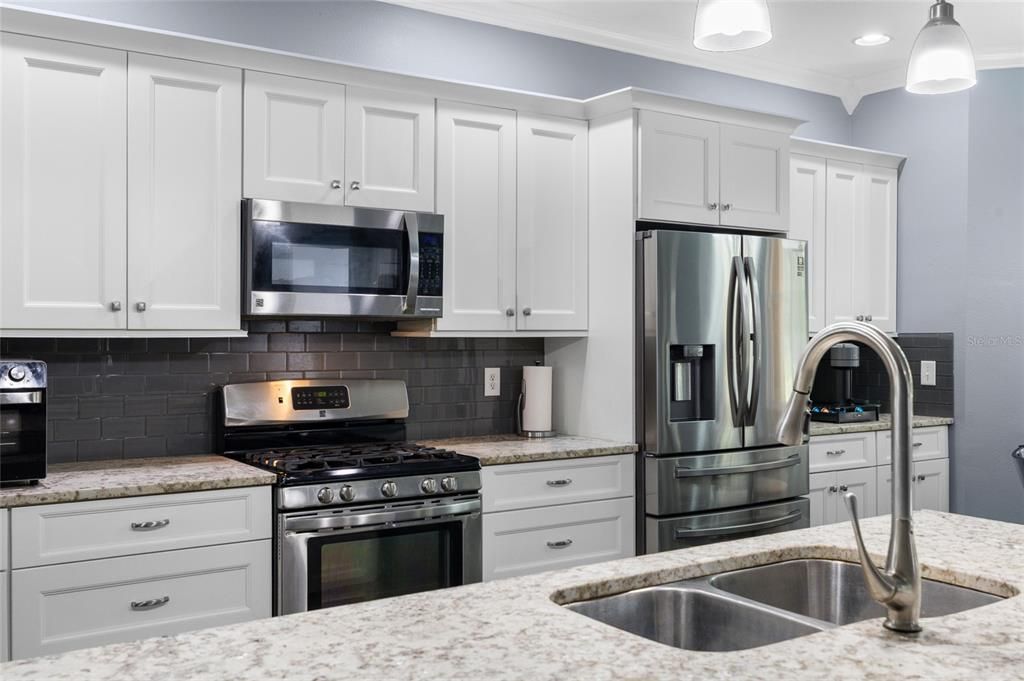 En Venta: $495,000 (4 camas, 2 baños, 2092 Pies cuadrados)