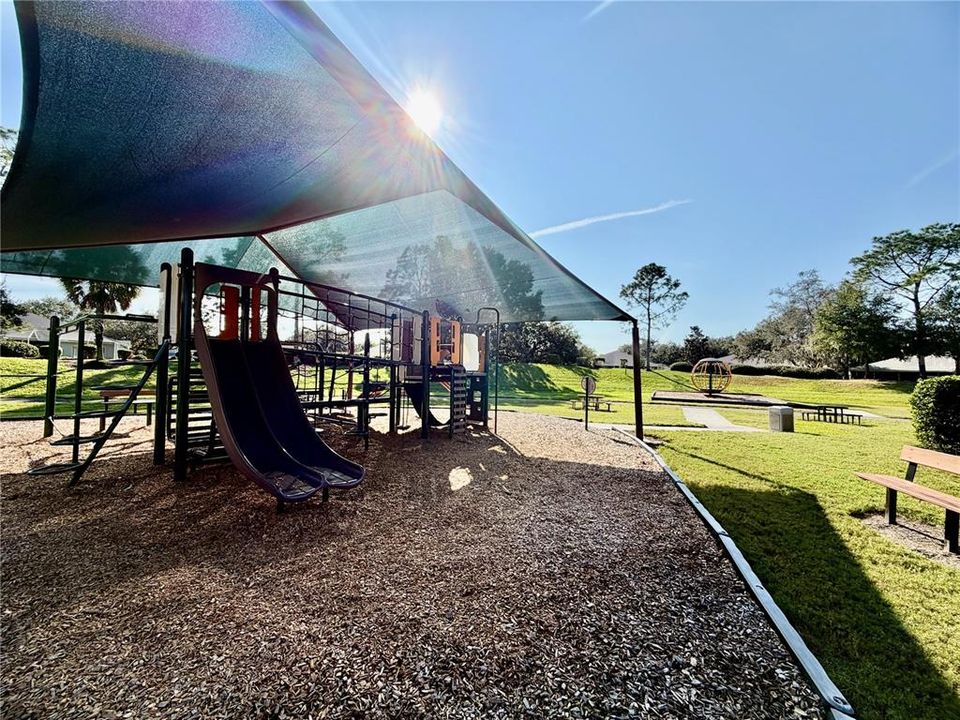 En Venta: $495,000 (4 camas, 2 baños, 2092 Pies cuadrados)