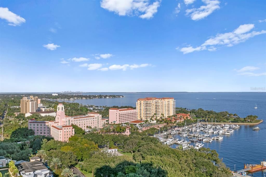 En Venta: $2,250,000 (3 camas, 3 baños, 2120 Pies cuadrados)