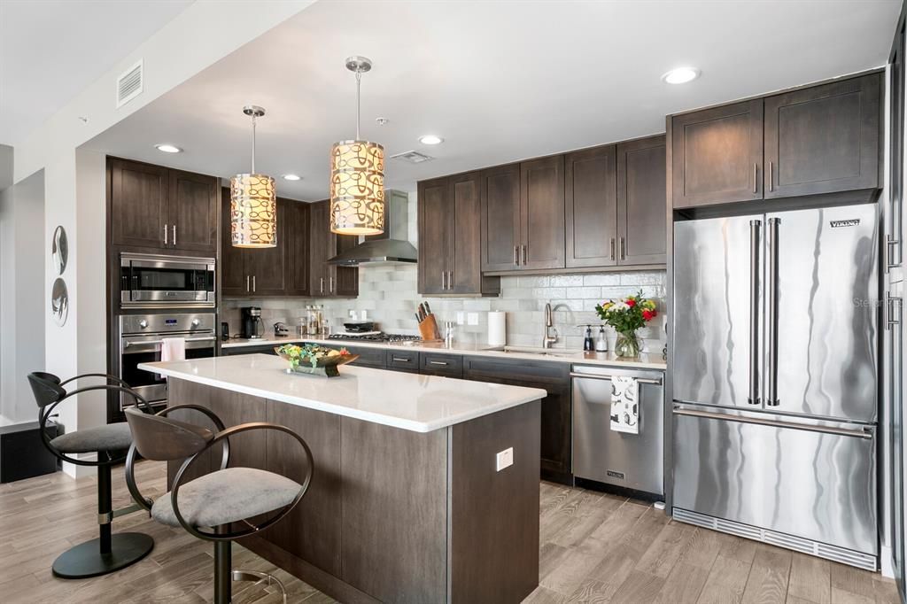 En Venta: $2,250,000 (3 camas, 3 baños, 2120 Pies cuadrados)