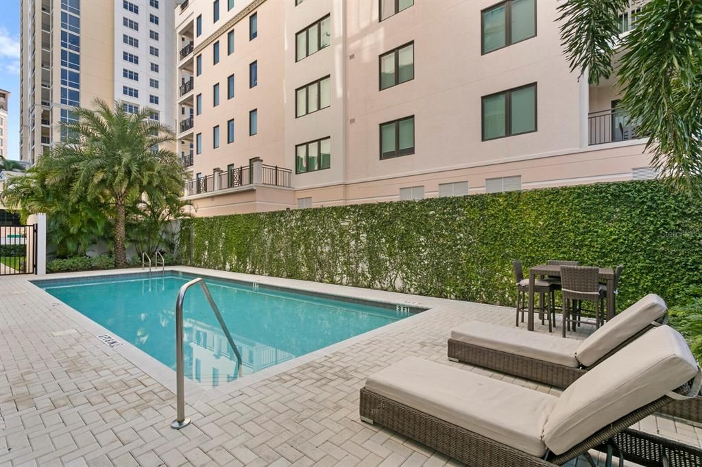 En Venta: $2,250,000 (3 camas, 3 baños, 2120 Pies cuadrados)