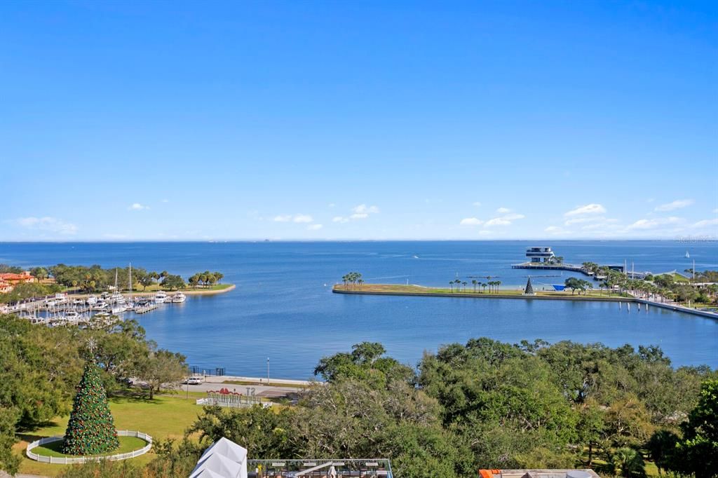 En Venta: $2,250,000 (3 camas, 3 baños, 2120 Pies cuadrados)