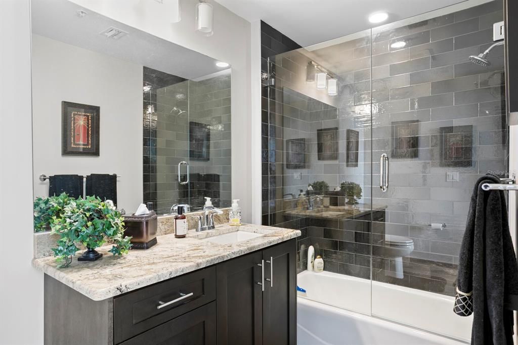 En Venta: $2,250,000 (3 camas, 3 baños, 2120 Pies cuadrados)