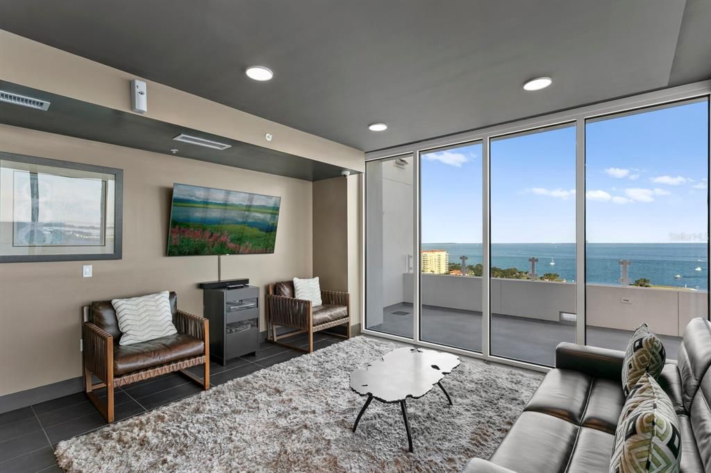 En Venta: $2,250,000 (3 camas, 3 baños, 2120 Pies cuadrados)