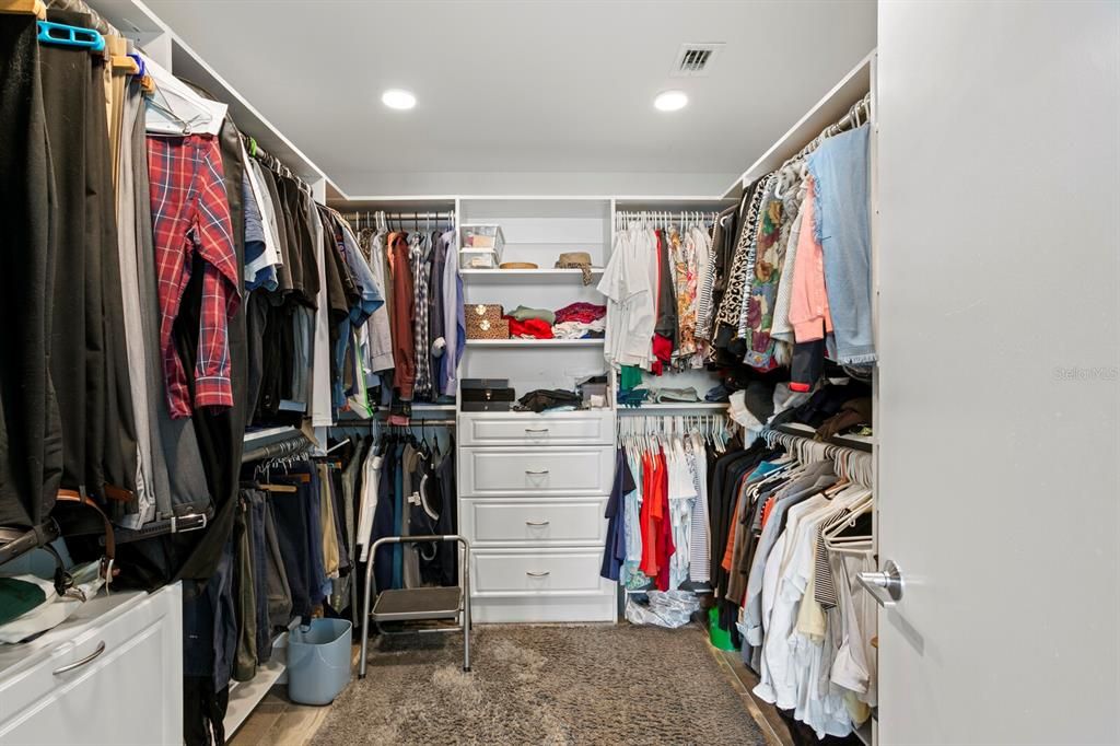 En Venta: $2,250,000 (3 camas, 3 baños, 2120 Pies cuadrados)