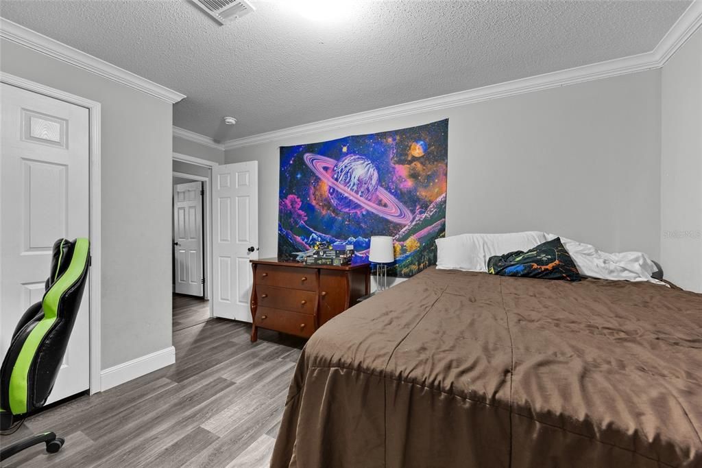 For Sale: $299,000 (3 beds, 2 baths, 1680 Square Feet)