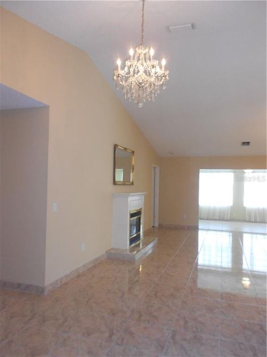 В аренду: $2,100 (3 спален, 2 ванн, 1807 Квадратных фут)