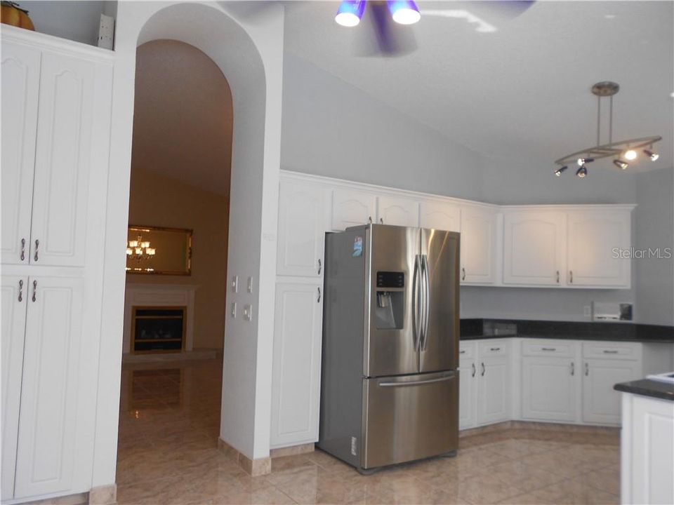 В аренду: $2,100 (3 спален, 2 ванн, 1807 Квадратных фут)