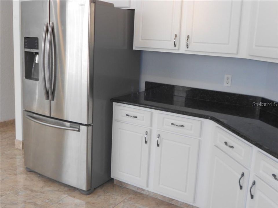 В аренду: $2,100 (3 спален, 2 ванн, 1807 Квадратных фут)