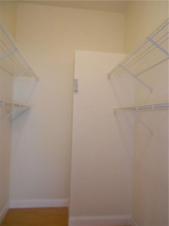 В аренду: $2,100 (3 спален, 2 ванн, 1807 Квадратных фут)