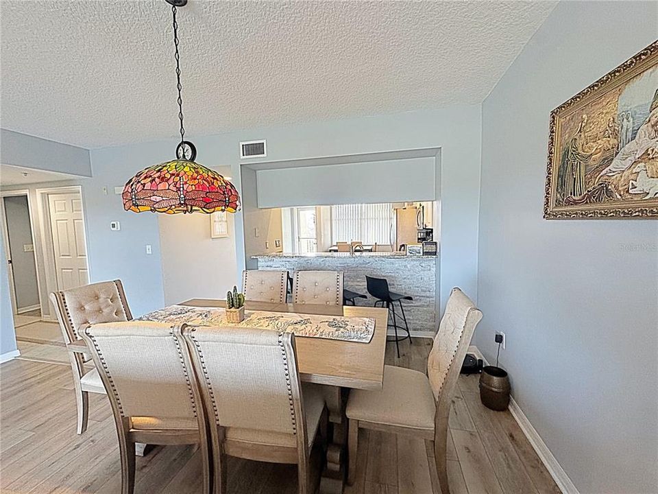 For Rent: $2,495 (3 beds, 2 baths, 1575 Square Feet)