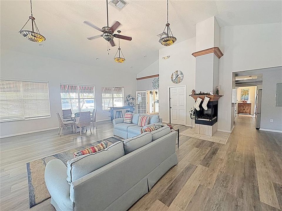 For Rent: $2,495 (3 beds, 2 baths, 1575 Square Feet)